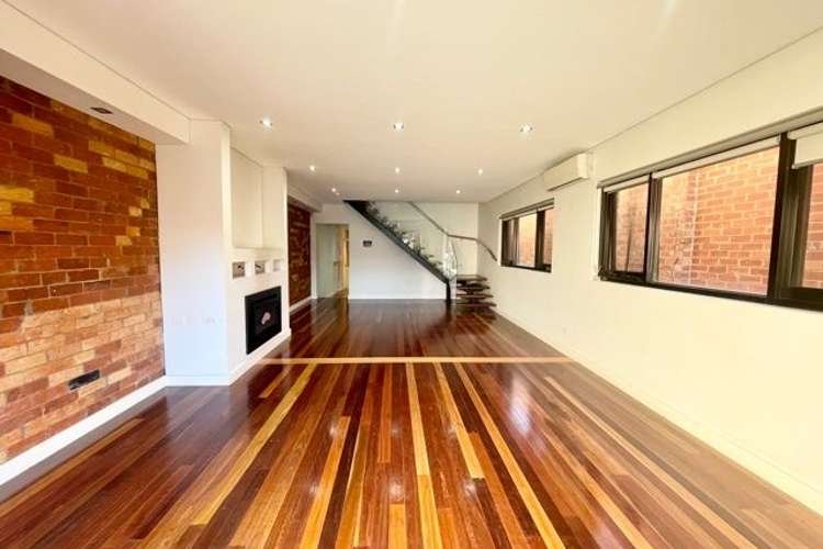 Coburg Penthouse-bg